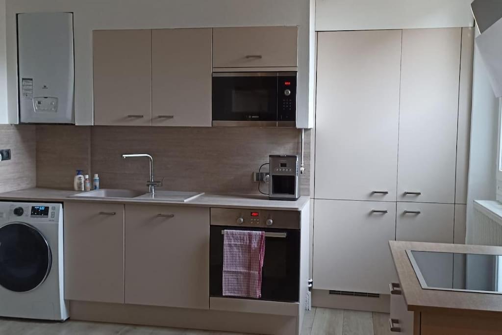Suresnes : 2 Pieces Cosy公寓 外观 照片